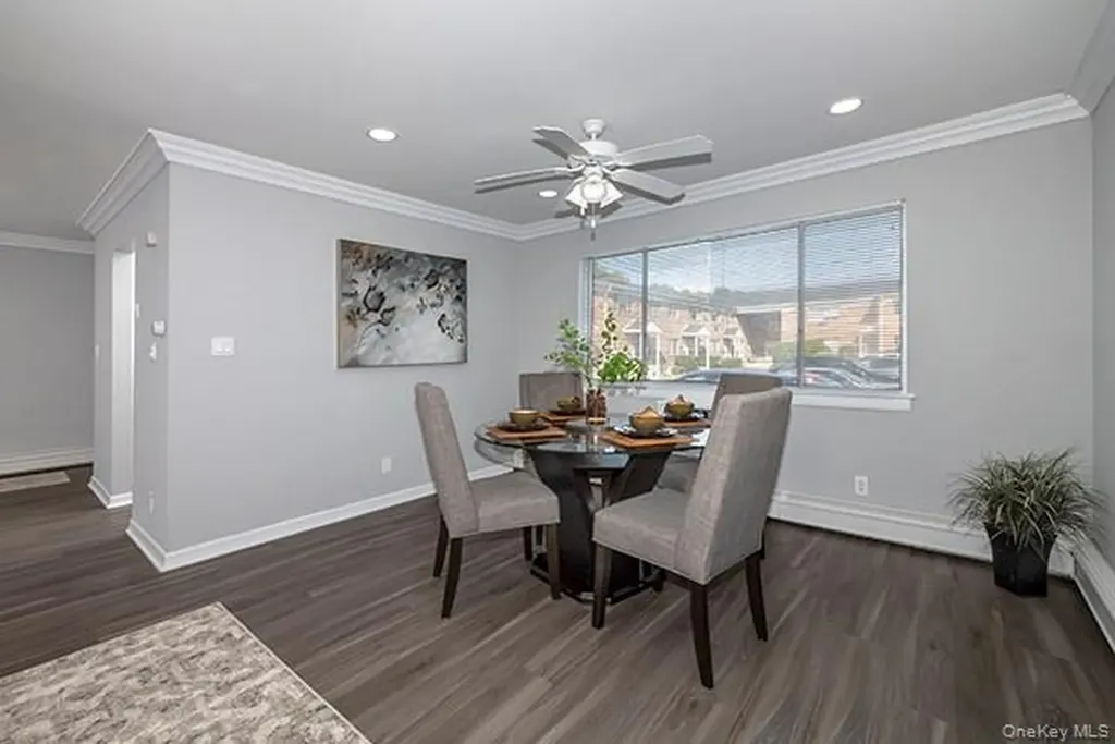 21 Brentwood Road Bay Shore NY 11706
