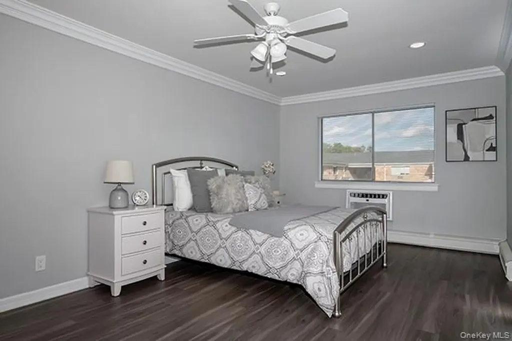21 Brentwood Road Bay Shore NY 11706