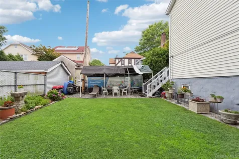 148 Lincoln Avenue New Rochelle NY 10801