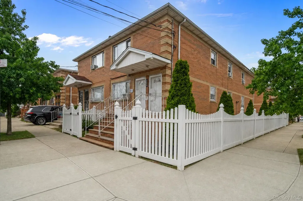 874 Pine Street Brooklyn NY 11208