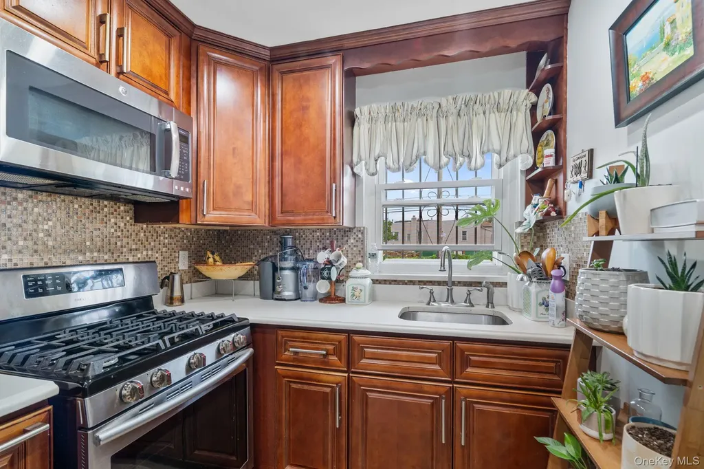 874 Pine Street Brooklyn NY 11208