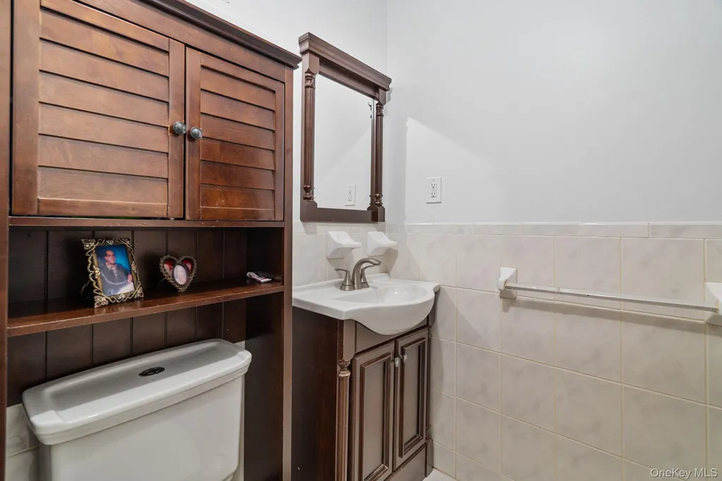 874 Pine Street Brooklyn NY 11208