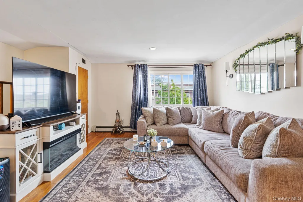 874 Pine Street Brooklyn NY 11208