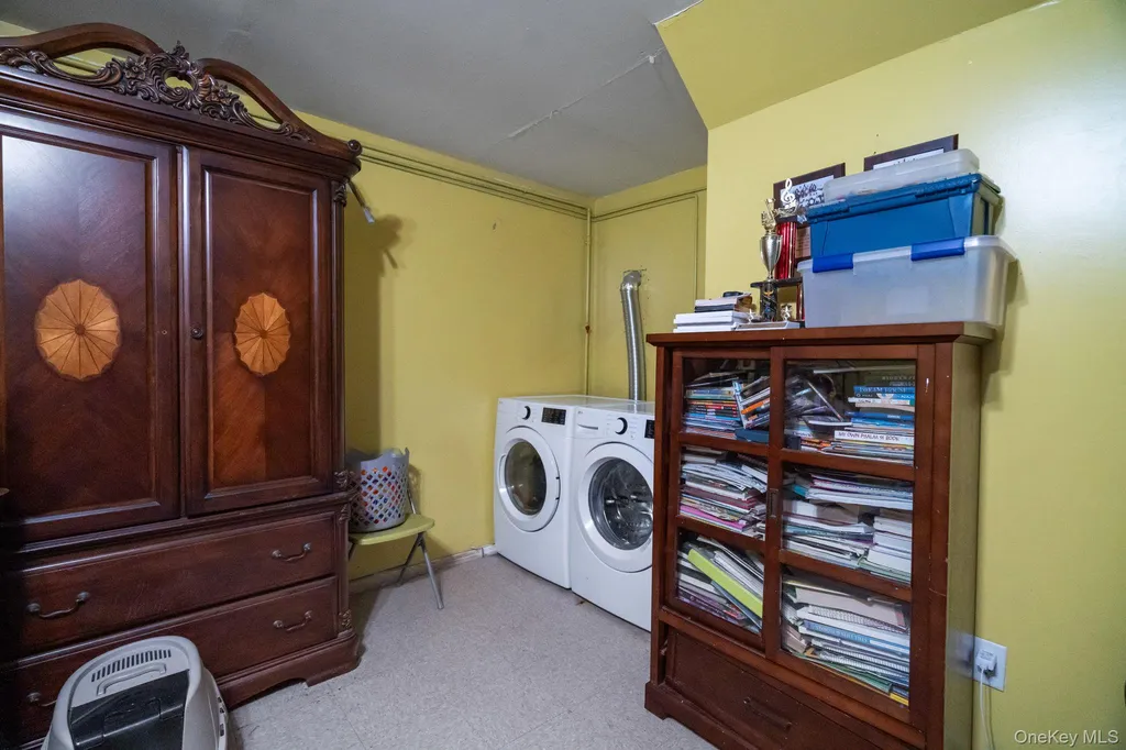 874 Pine Street Brooklyn NY 11208