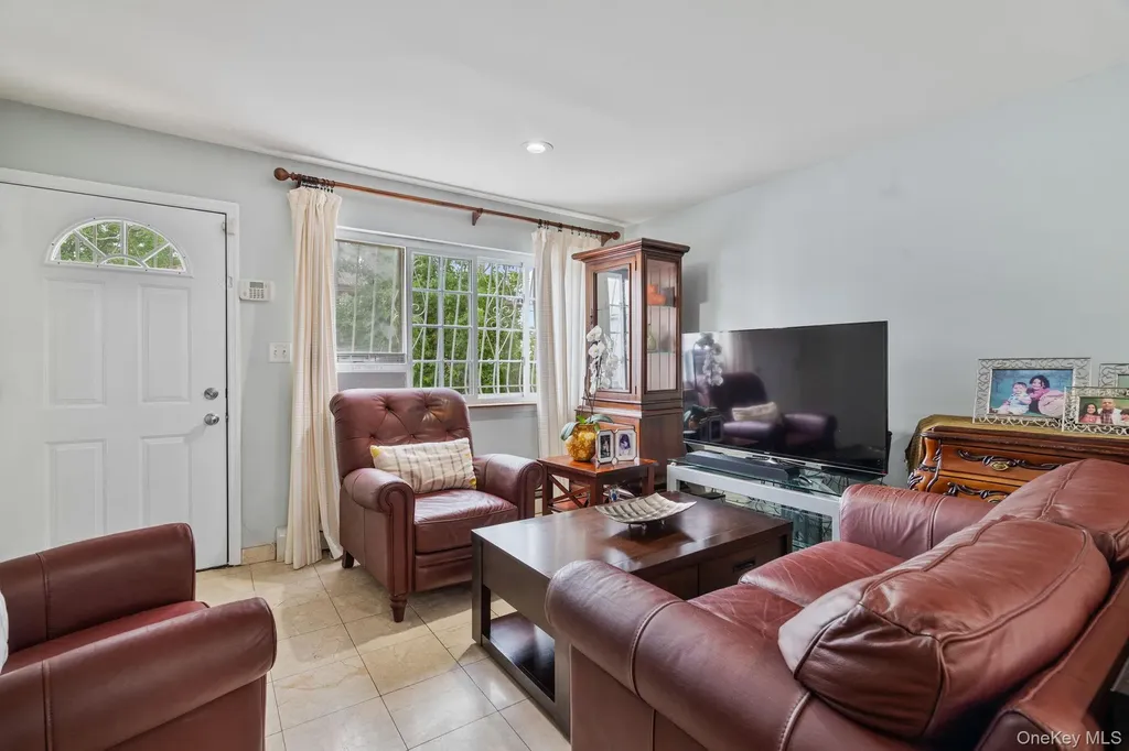 874 Pine Street Brooklyn NY 11208