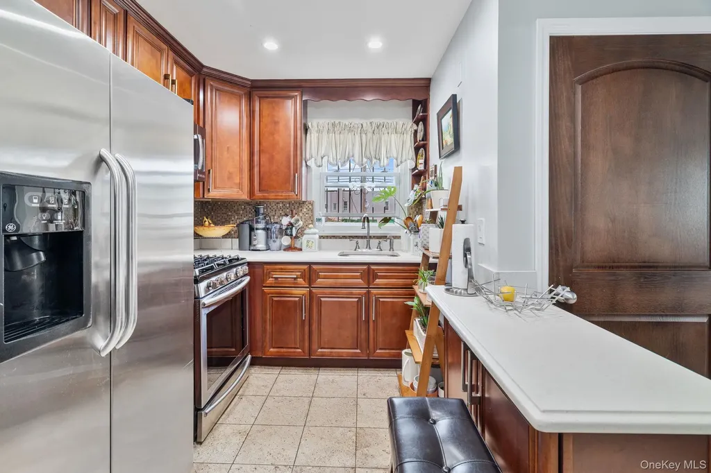 874 Pine Street Brooklyn NY 11208