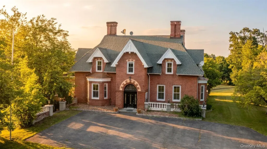 12 Monell Place Beacon NY 12508