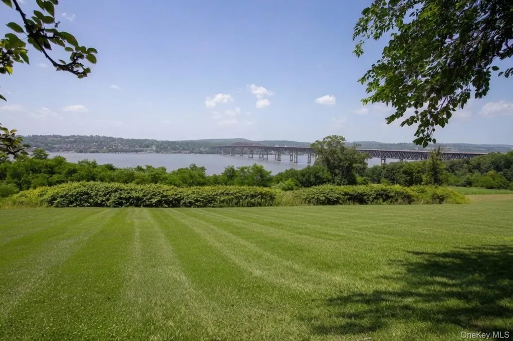 12 Monell Place Beacon NY 12508
