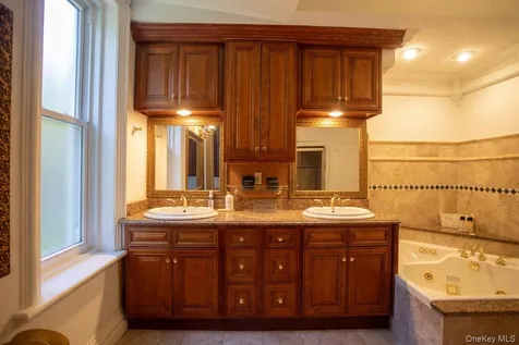 12 Monell Place Beacon NY 12508
