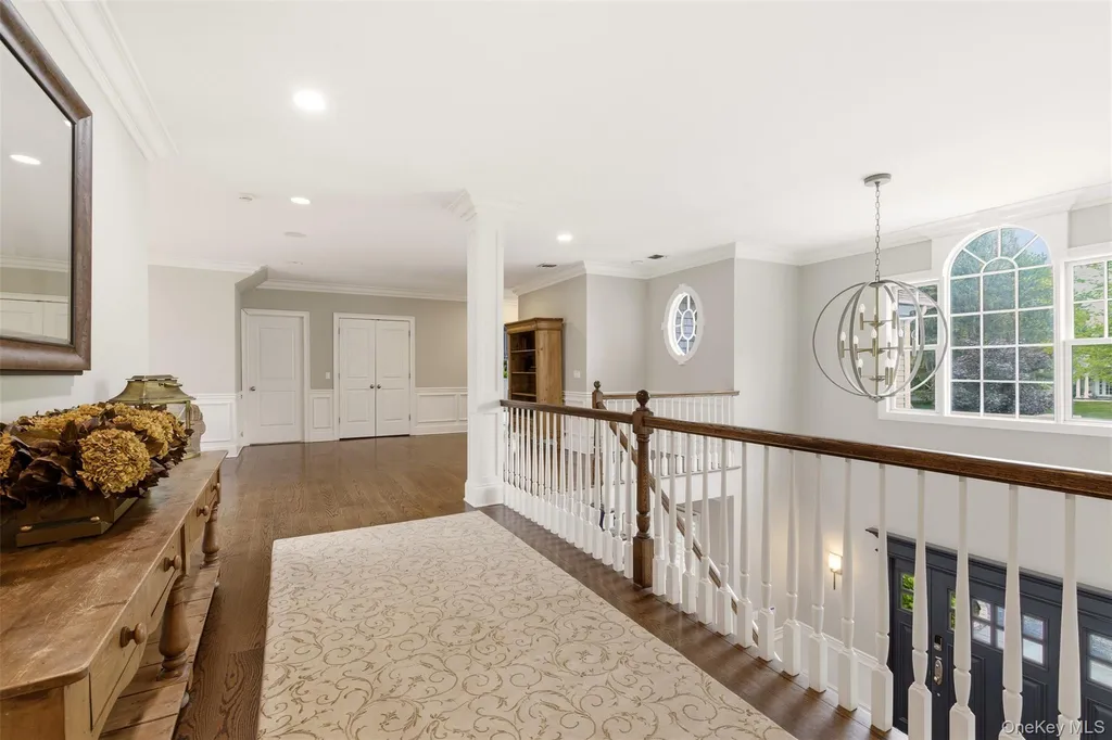 9 May Hill Lane Dix Hills NY 11746