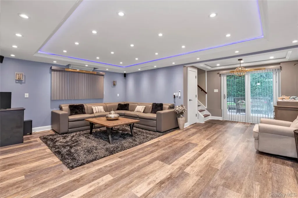 928 N Fletcher Avenue Valley Stream NY 11580