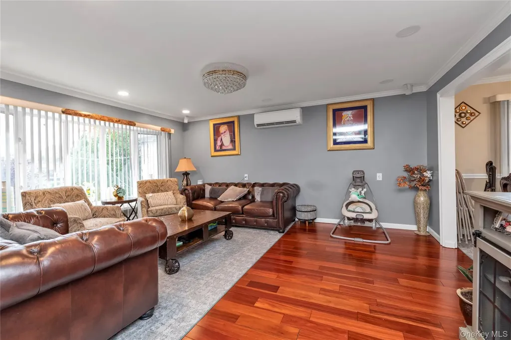 928 N Fletcher Avenue Valley Stream NY 11580