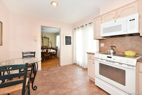 344 New York Avenue Massapequa Park NY 11762