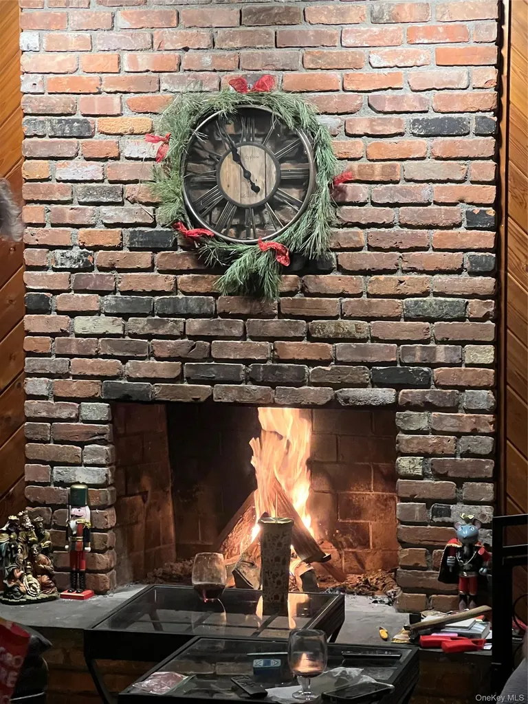 17 Birch Hill Putnam Valley NY 10579