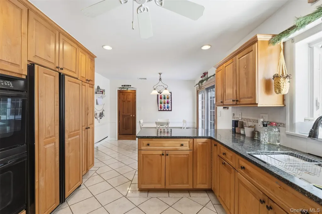 17 Birch Hill Putnam Valley NY 10579