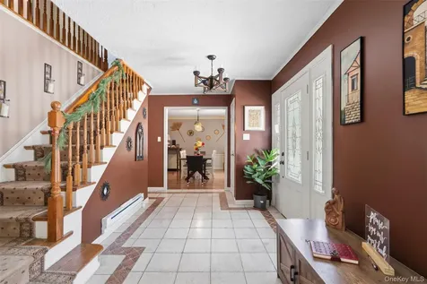 17 Birch Hill Putnam Valley NY 10579