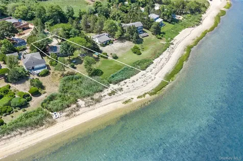 21 Breeze Hill Road East Hampton NY 11937