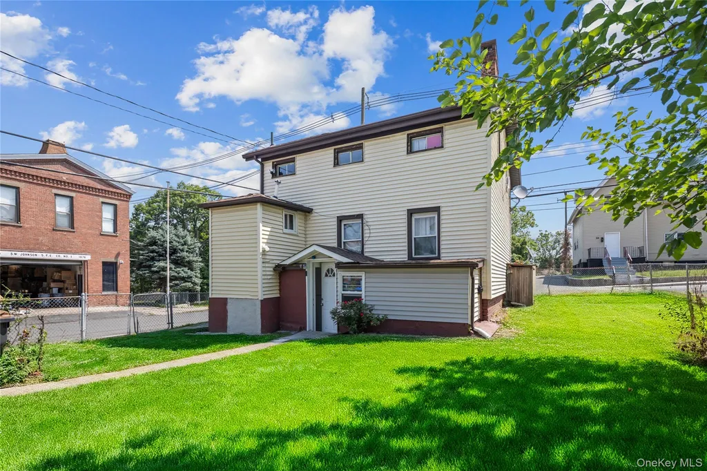 21 Bridge Street Garnerville NY 10923