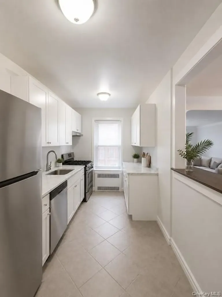 111-39 76th Forest Hills NY 11375