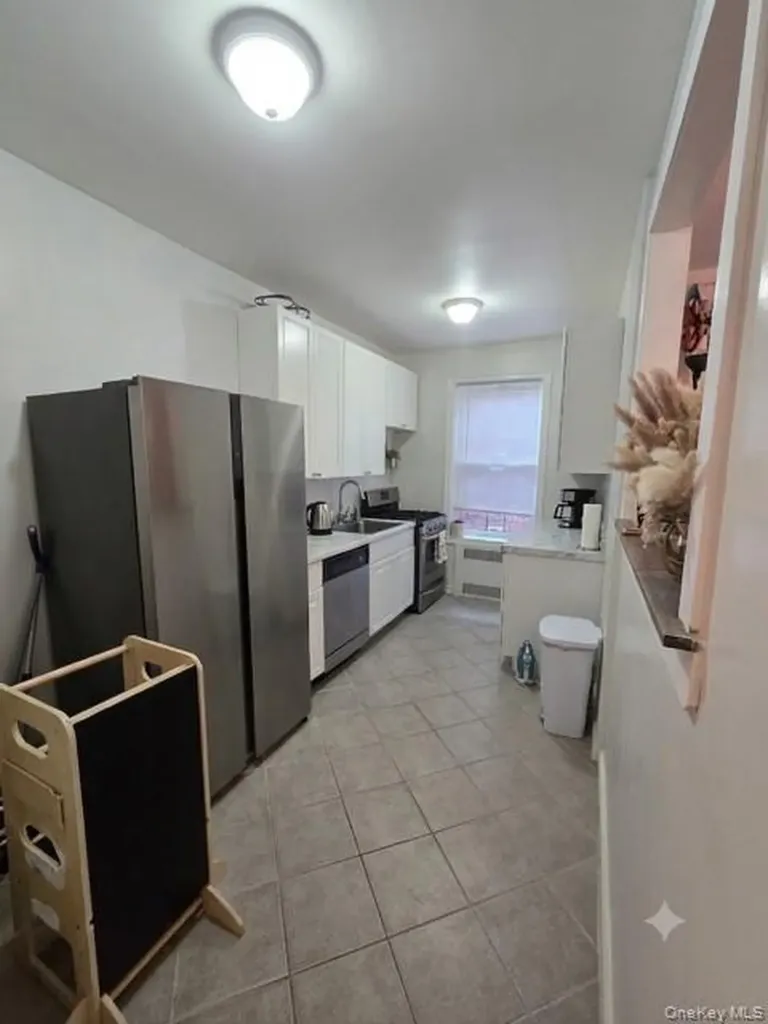 111-39 76th Forest Hills NY 11375