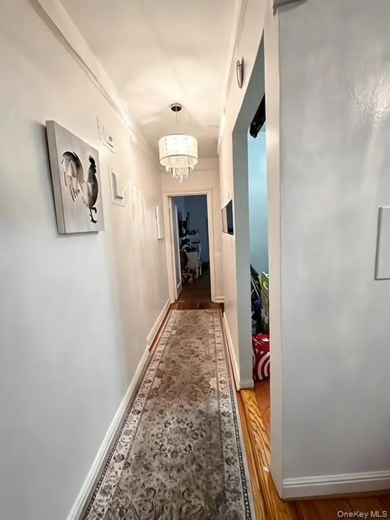 111-39 76th Forest Hills NY 11375