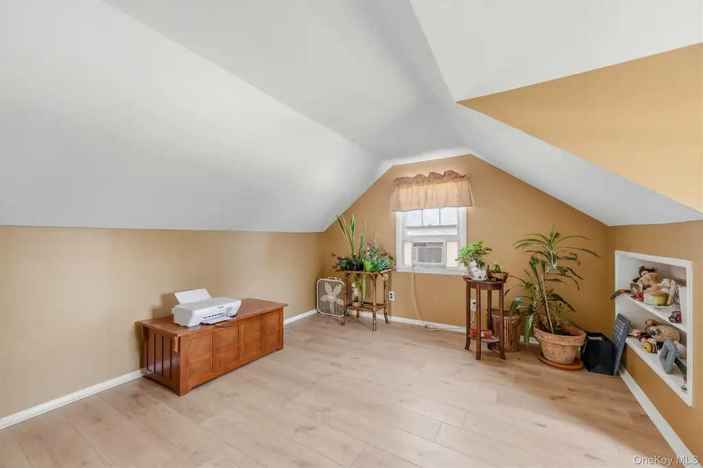 13 Calmer Place Hyde Park NY 12538