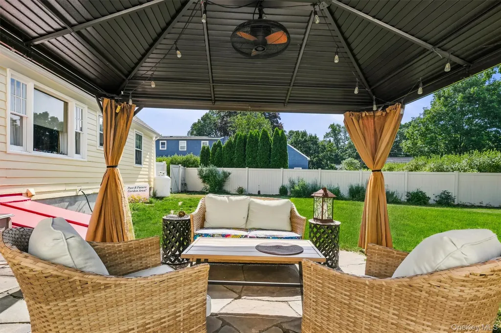 13 Calmer Place Hyde Park NY 12538