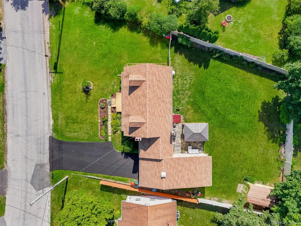 13 Calmer Place Hyde Park NY 12538