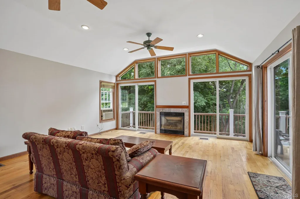 8 Sunset Heights Monroe NY 10950