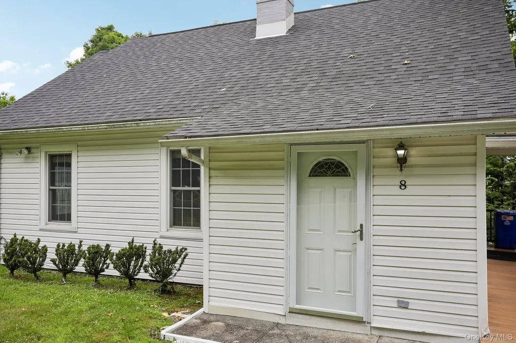 8 Sunset Heights Monroe NY 10950