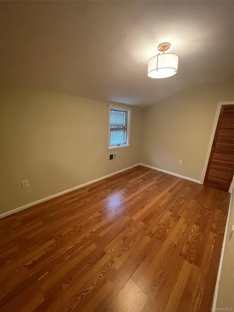 27 Harding Pearl River NY 10965