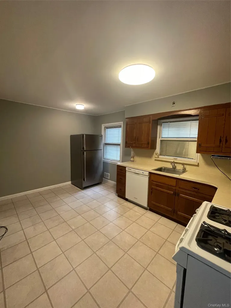 27 Harding Pearl River NY 10965