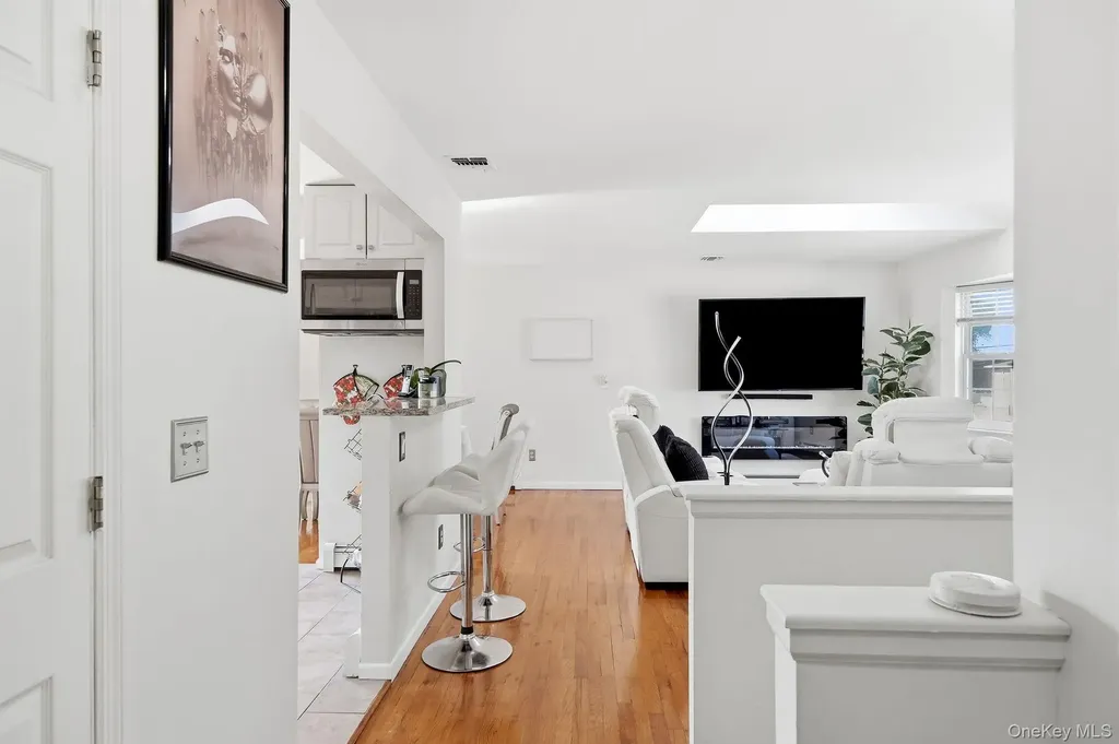 10 Carman Boulevard Massapequa NY 11758