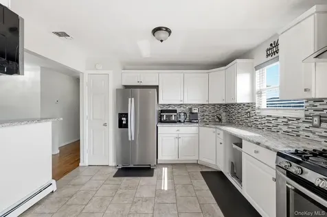 10 Carman Boulevard Massapequa NY 11758