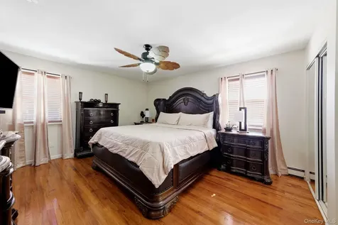 10 Carman Boulevard Massapequa NY 11758
