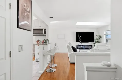 10 Carman Boulevard Massapequa NY 11758
