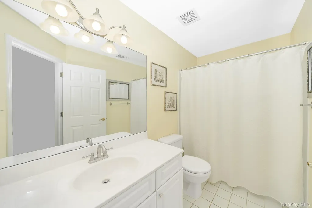 15 Sophia Drive Middle Island NY 11953