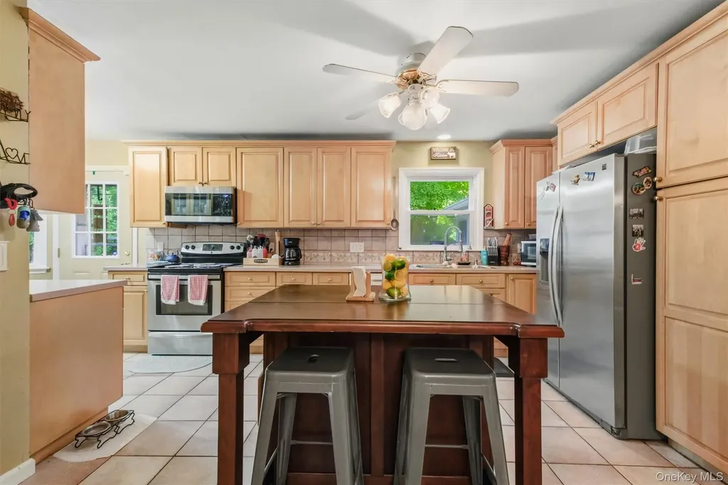 19 Lincoln Road Putnam Valley NY 10579