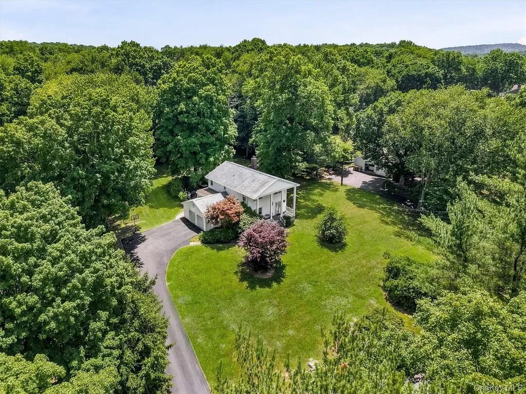 19 Lincoln Road Putnam Valley NY 10579