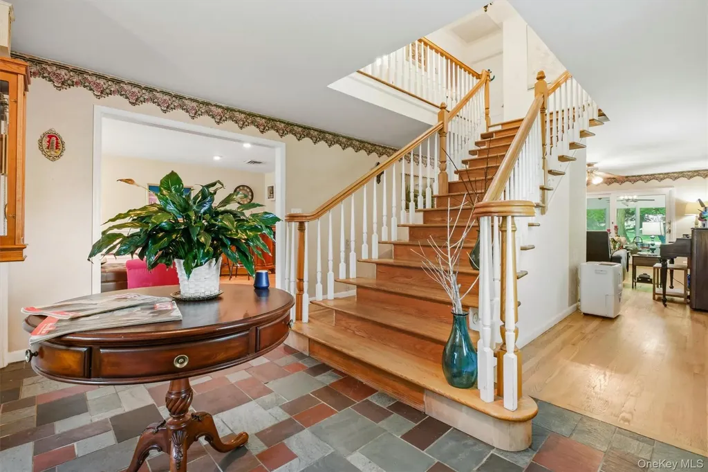 19 Lincoln Road Putnam Valley NY 10579