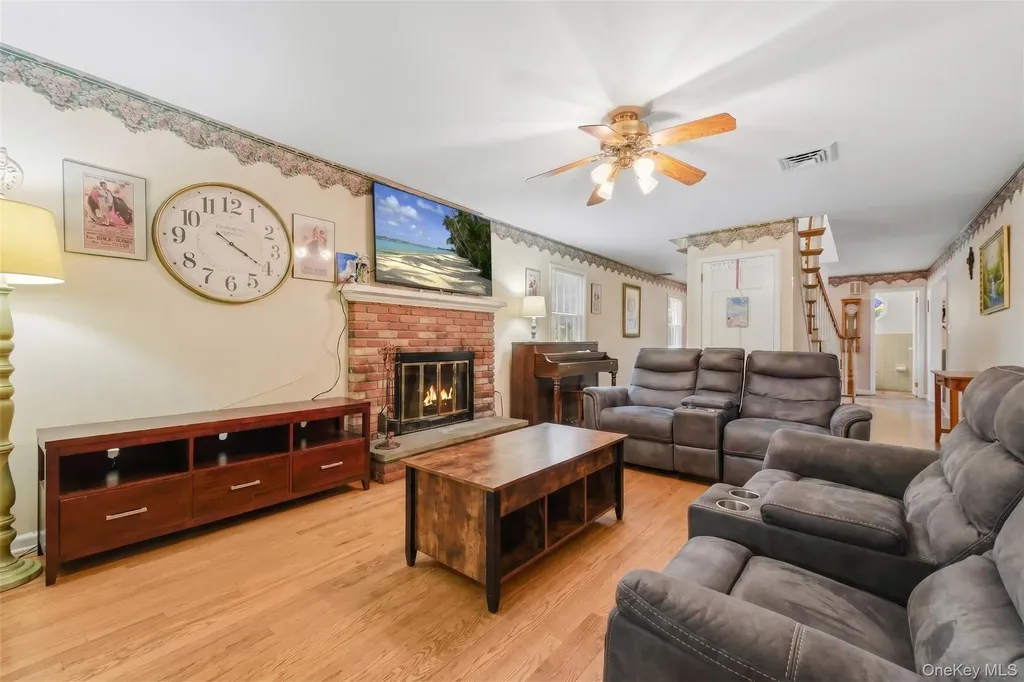 19 Lincoln Road Putnam Valley NY 10579