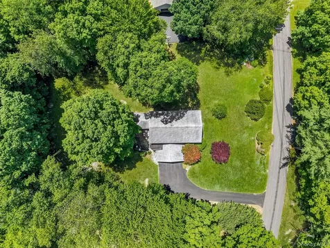 19 Lincoln Road Putnam Valley NY 10579