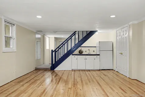 26 Midvale Road Hartsdale NY 10530