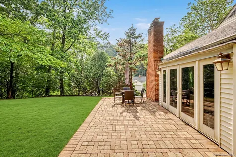 26 Midvale Road Hartsdale NY 10530