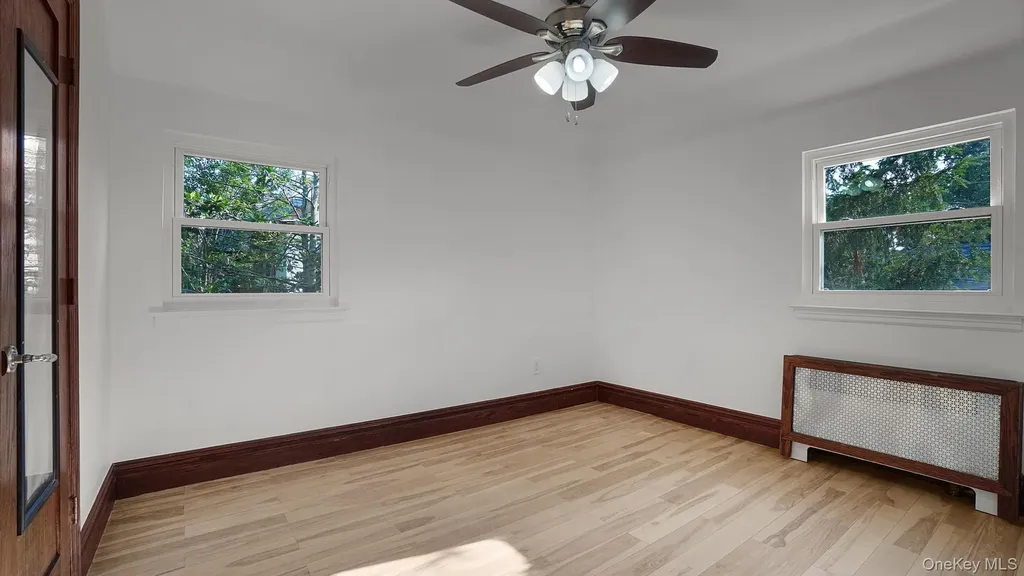 22 Parkwold Drive E Valley Stream NY 11580