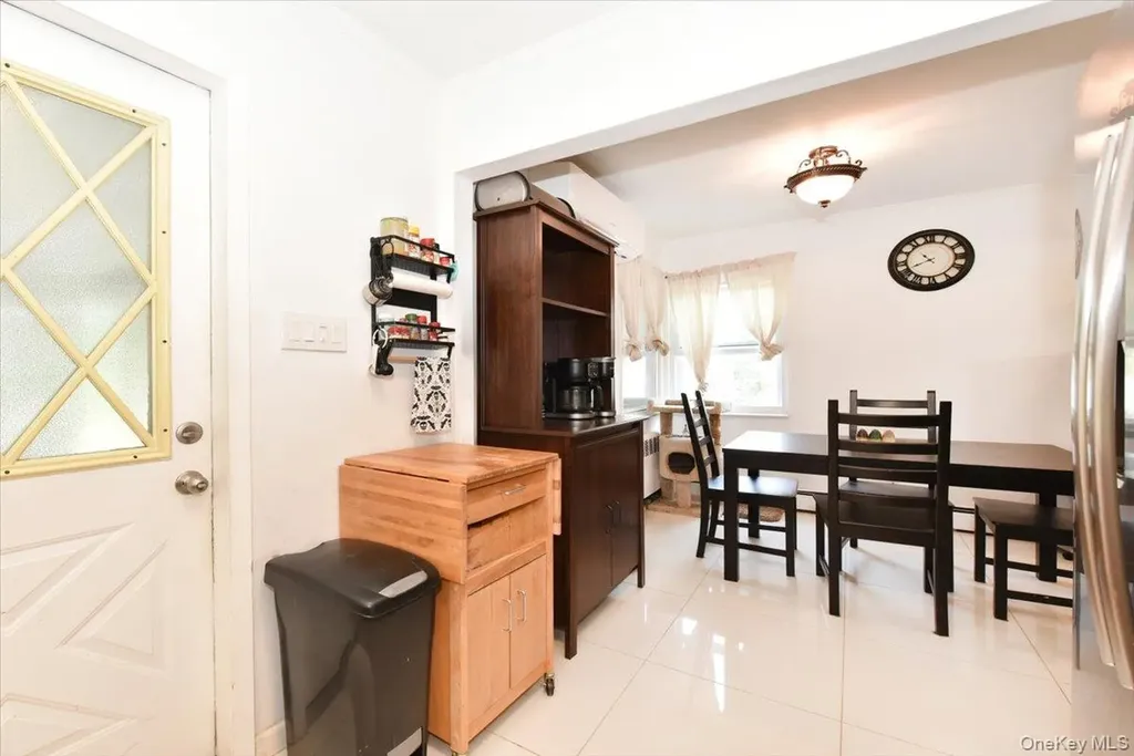 2 Ford Drive W Massapequa NY 11758