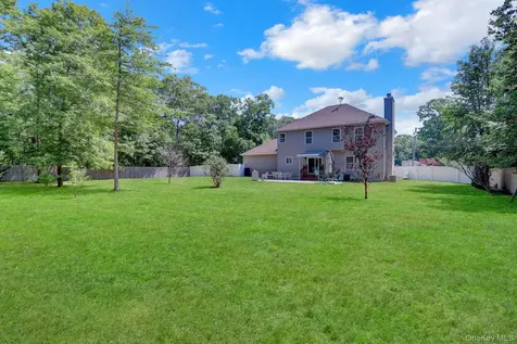 144 Mill Road Yaphank NY 11980