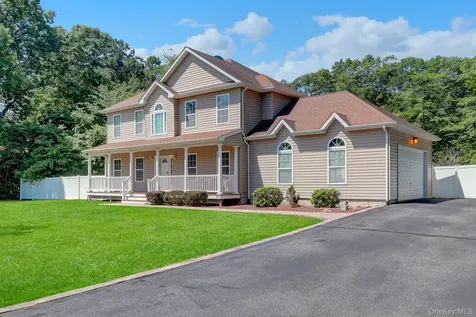 144 Mill Road Yaphank NY 11980