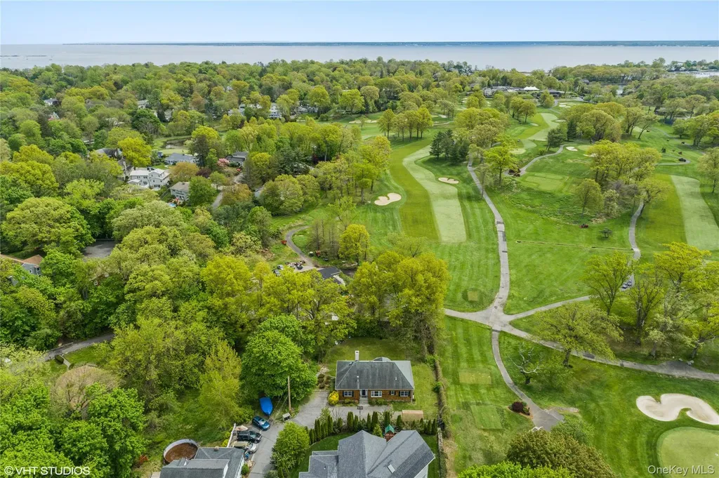 37 Post Lane Mamaroneck NY 10543