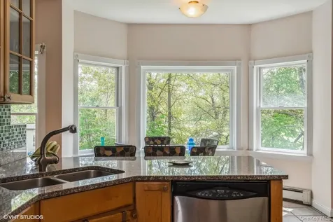 37 Post Lane Mamaroneck NY 10543